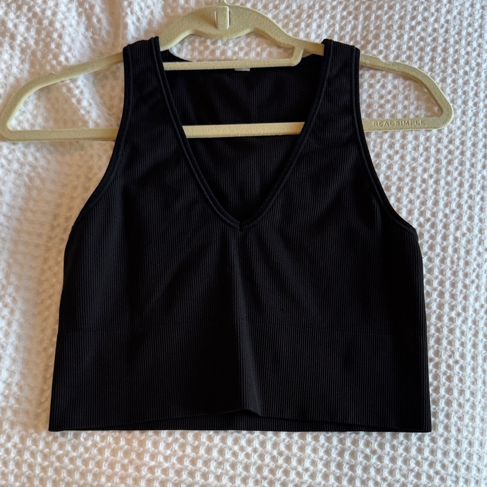 Athleta V-Neck Ribbed Cropped Tank